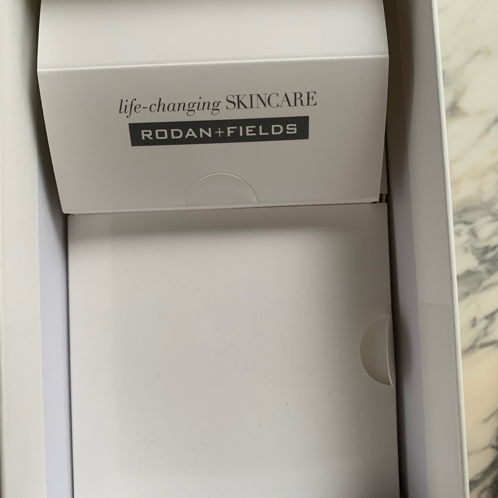 R+F Pore Cleansing MD System - Picture 4 of 9